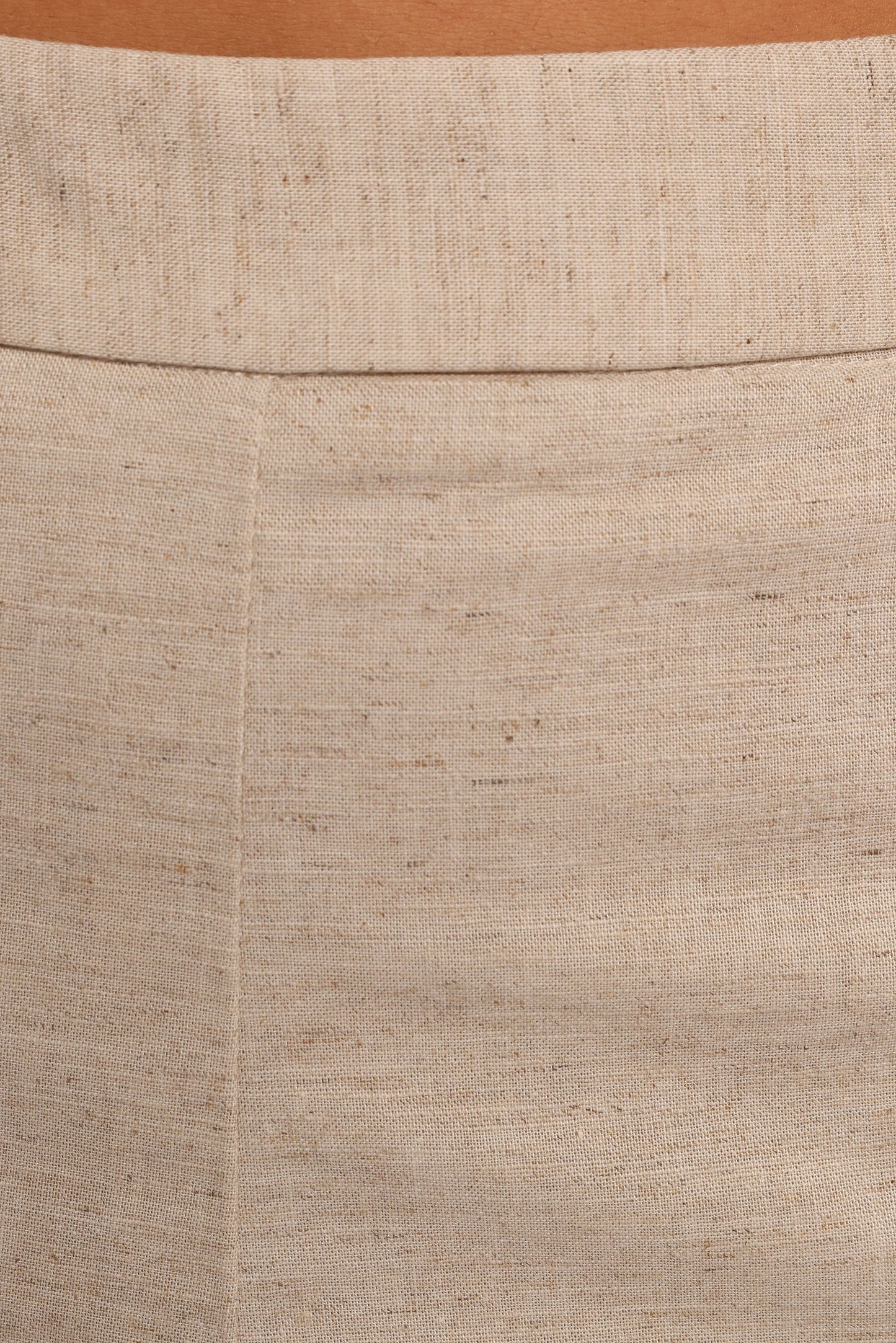 High-Waist Ruffle-Hem Linen-Blend Shorts